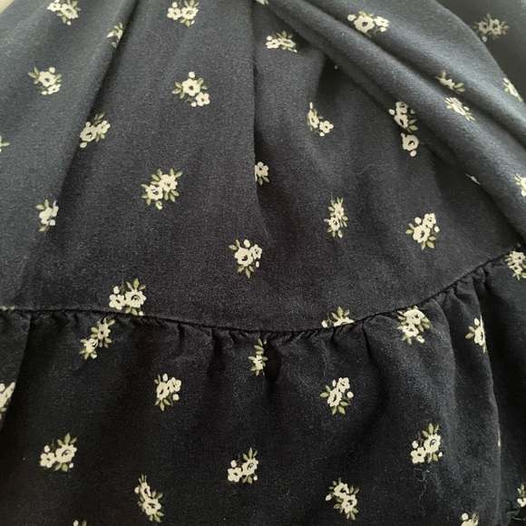 Hollister Navy Blue Floral Print Sundress With Adjustable Straps - Picture 4 of 6